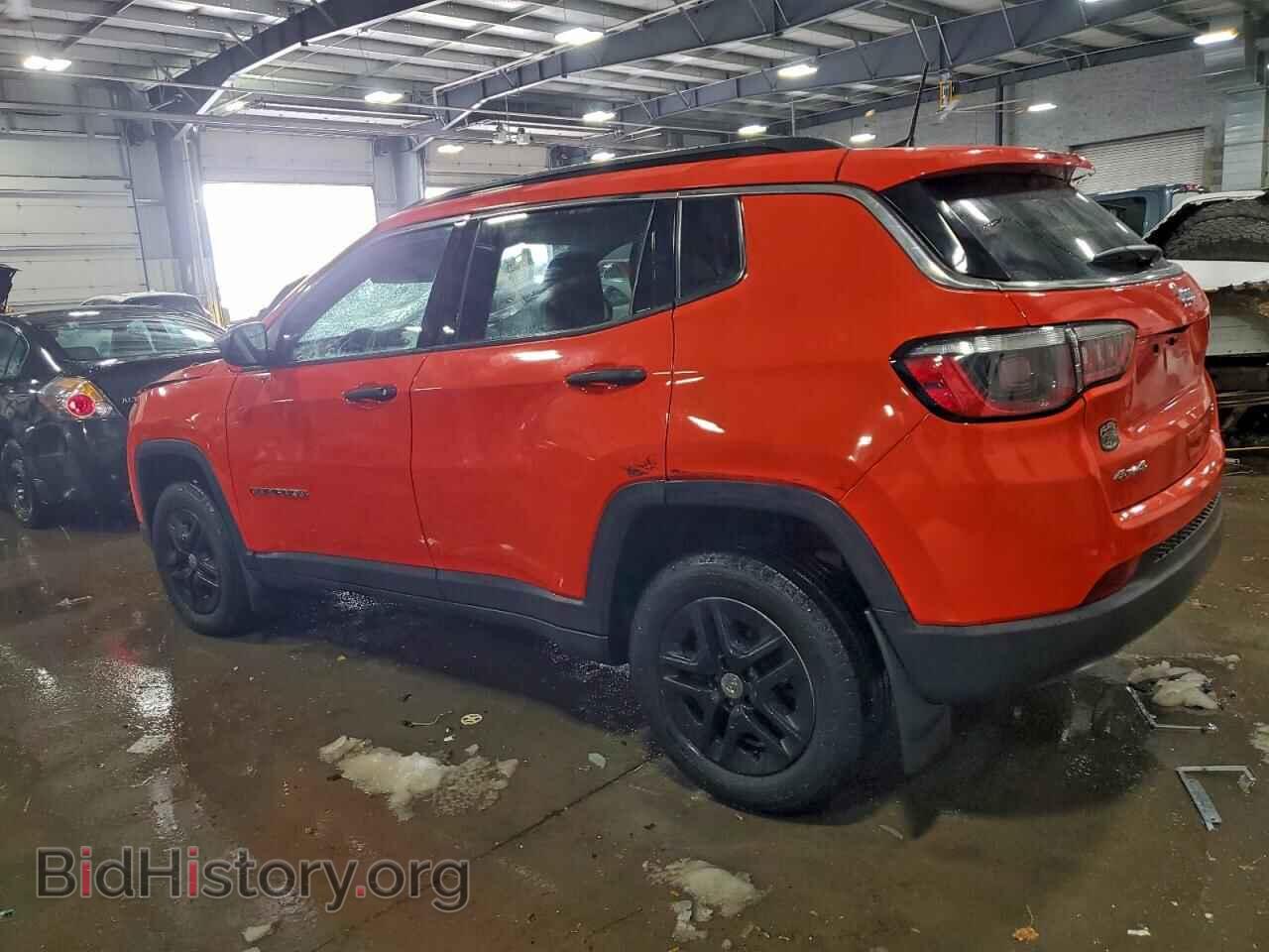 2019 JEEP COMPASS - VIN: 3C4NJDAB8KT653014 - Фото 2