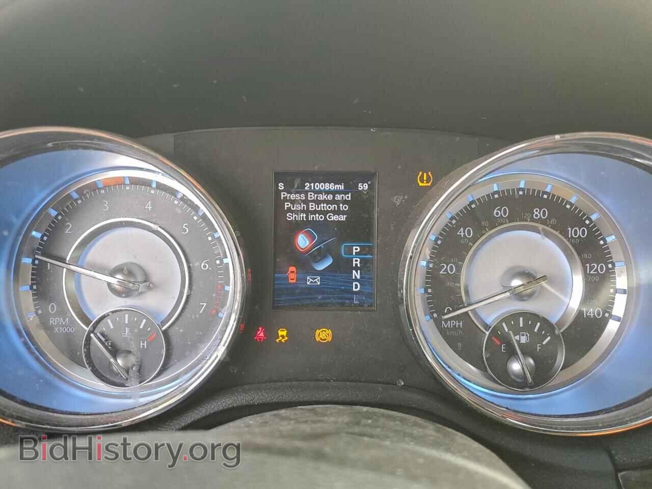 2012 CHRYSLER 300 - VIN: 2C3CCACG1CH198563 - Фото 9