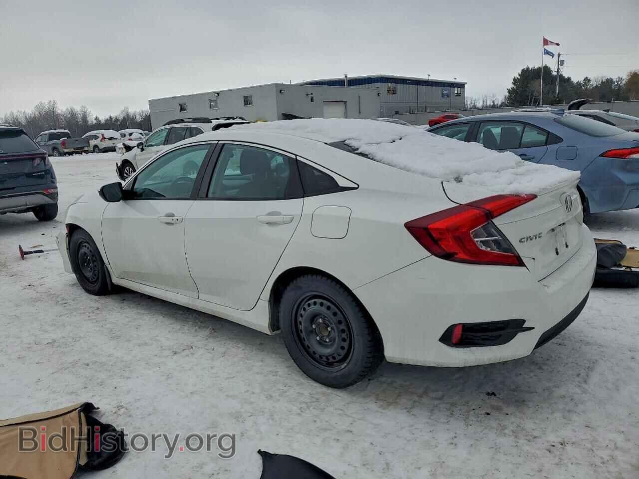 2018 HONDA CIVIC - VIN: 2HGFC2F62JH040068 - Фото 2