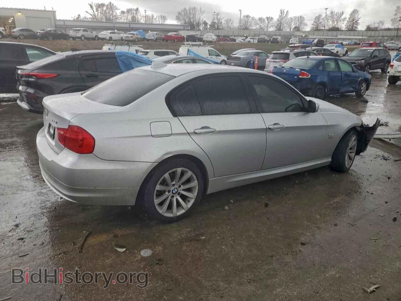 2011 BMW 3 SERIES - VIN: WBAPK7C50BA464067 - Фото 3