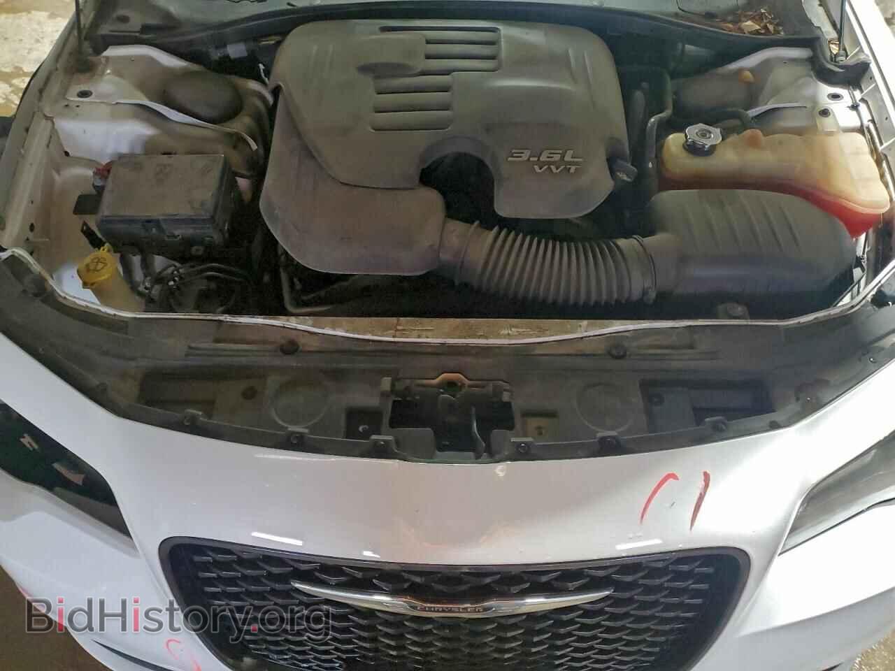 2015 CHRYSLER 300 - VIN: 2C3CCAGG8FH876272 - Фото 11