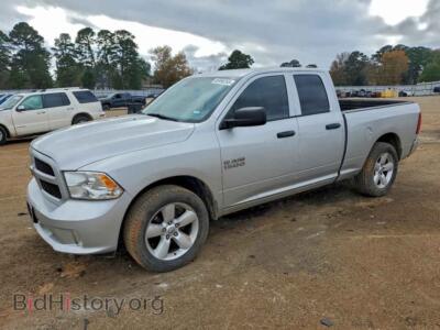 2015 RAM 1500 ST, серебристый — VIN 1C6RR6FGXFS714713, Copart