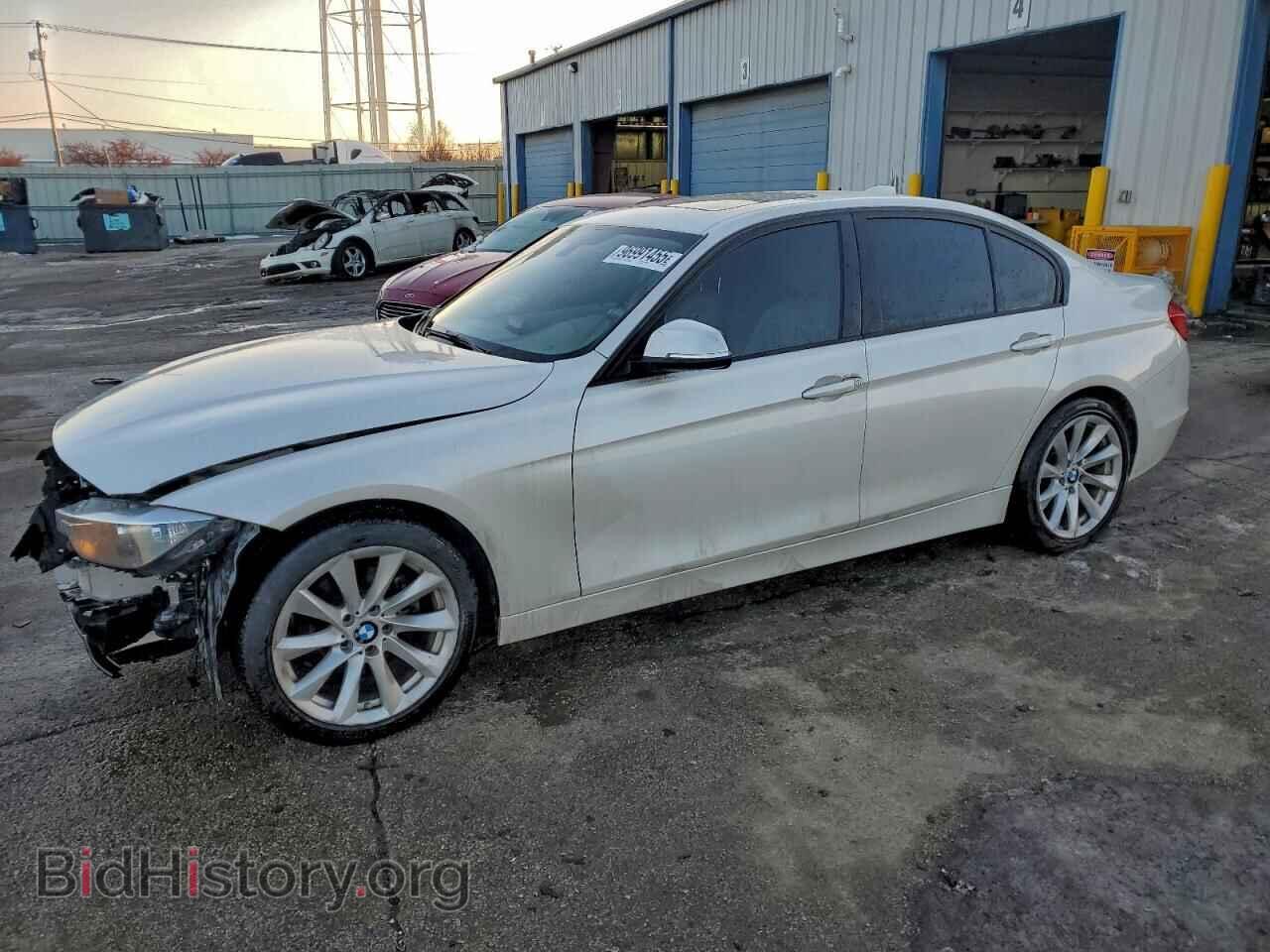 Photo WBA3A5C57DF600948 - BMW 3 SERIES 2013