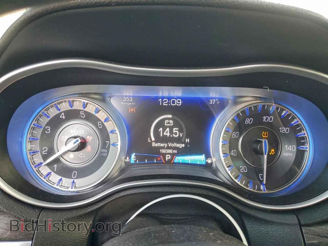 2017 CHRYSLER 300 - VIN: 2C3CCARG8HH586128 - Фото 9