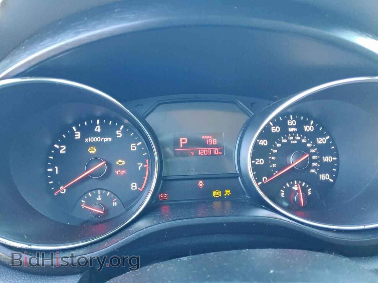 2017 KIA All Models - VIN: KNDMB5C17H6305517 - Фото 9
