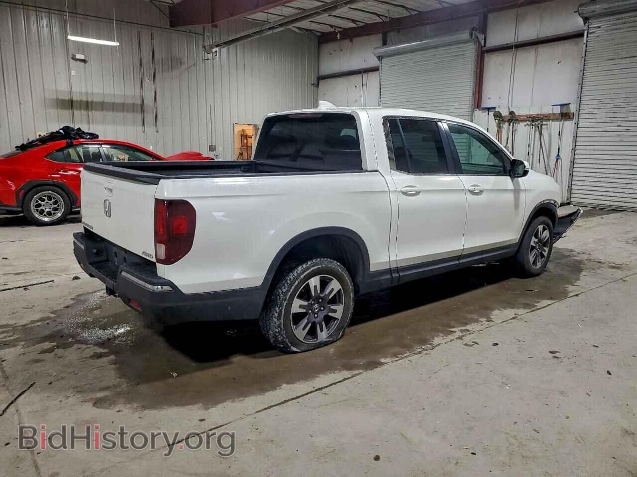 2017 HONDA RIDGELINE - VIN: 5FPYK3F58HB027906 - Фото 3