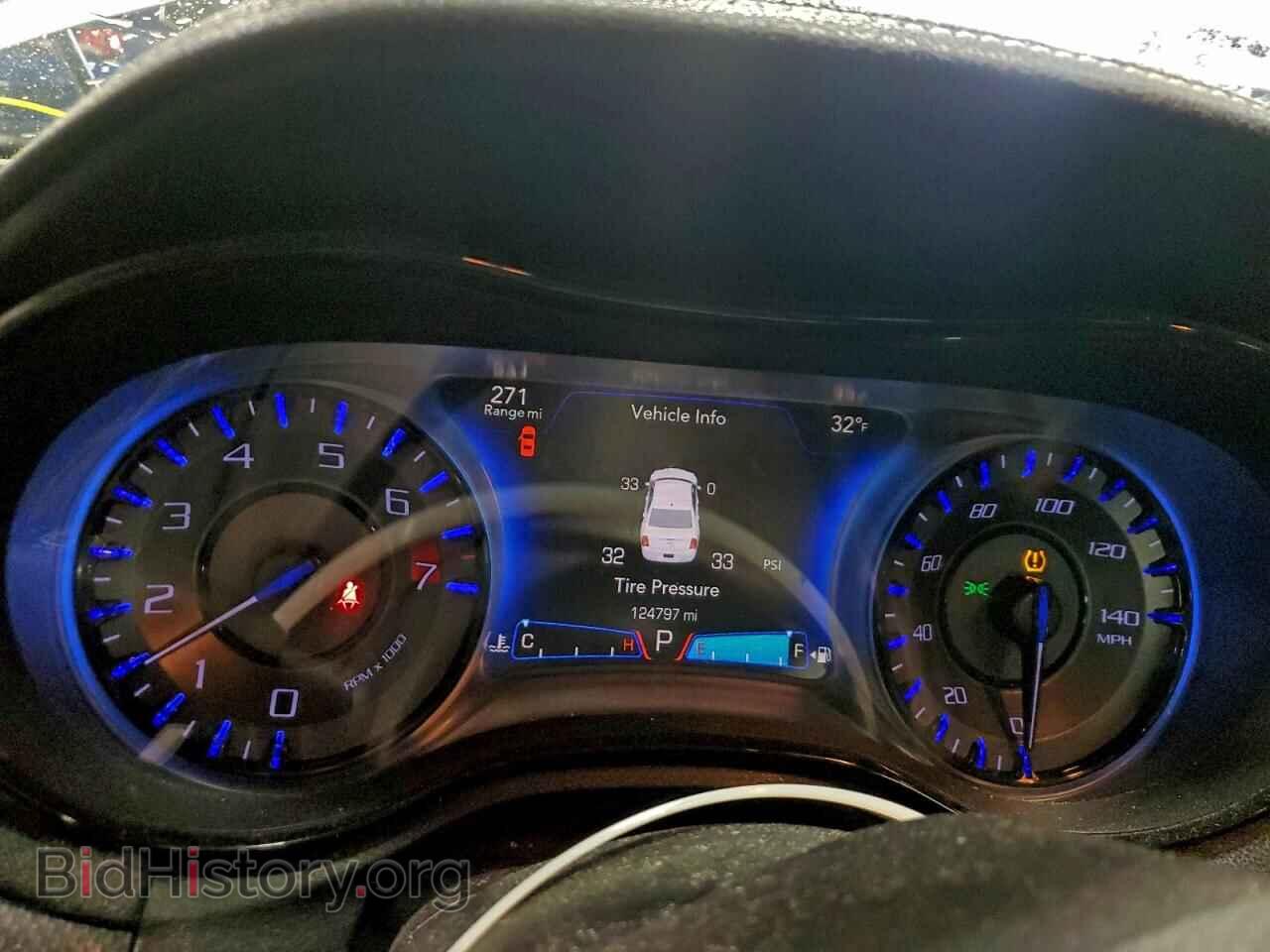 2015 CHRYSLER 300 - VIN: 2C3CCABG5FH760471 - Фото 9