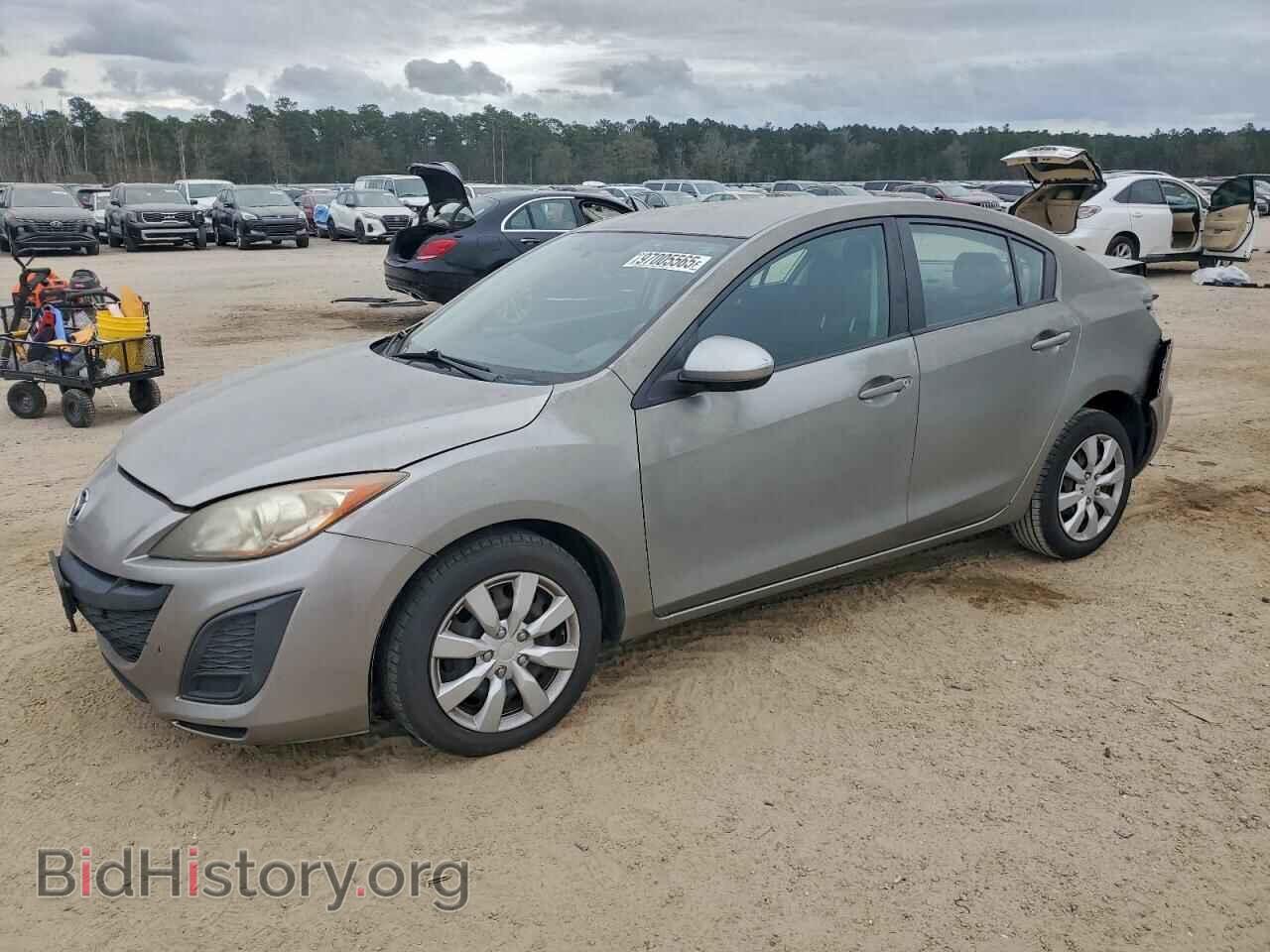 Photo JM1BL1UF6B1373674 - MAZDA 3 2011