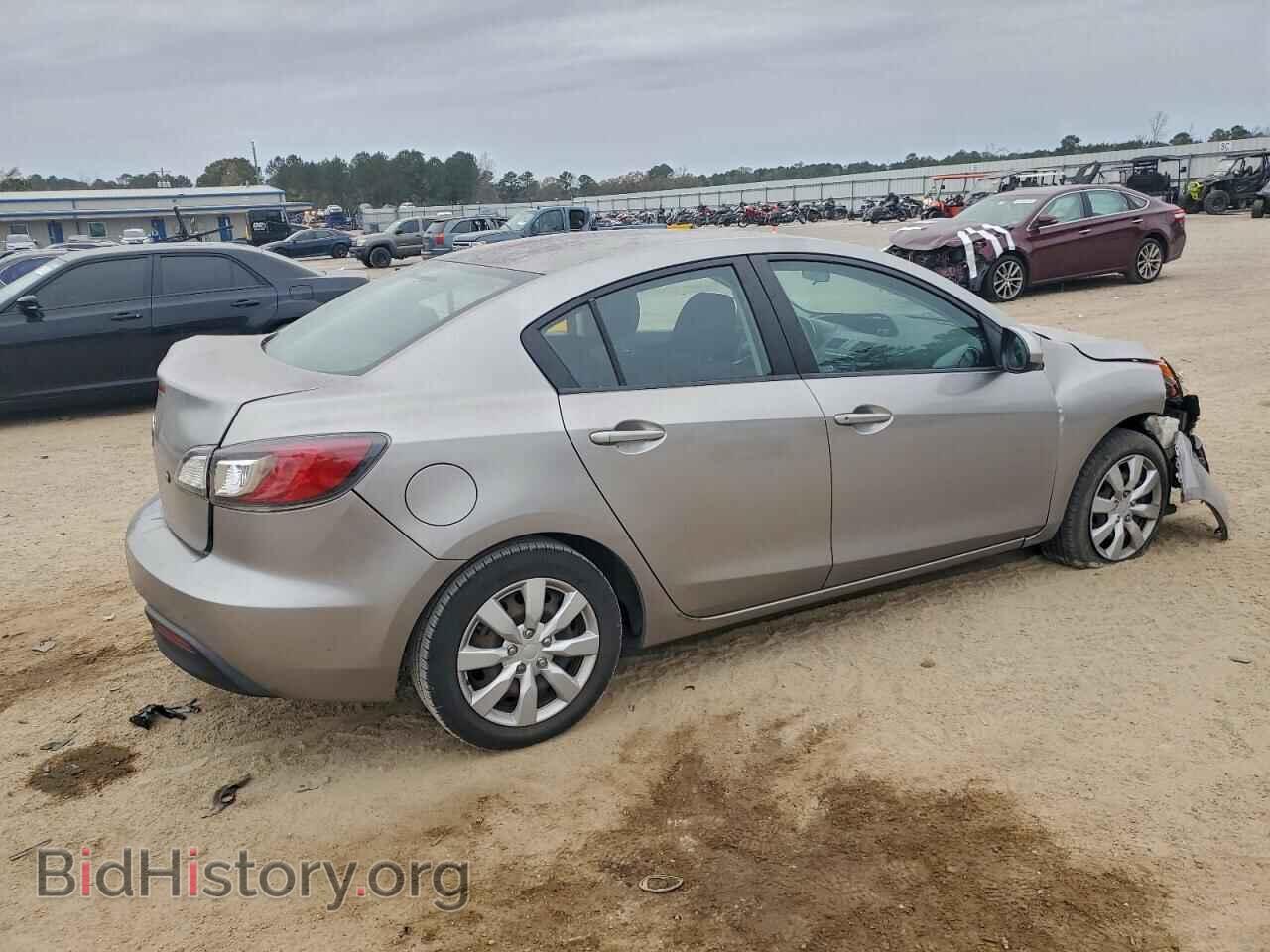 2011 MAZDA 3 - VIN: JM1BL1UF6B1373674 - Фото 3