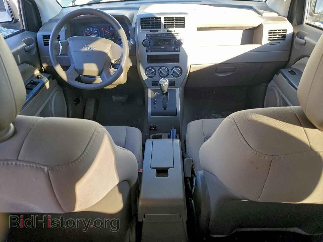 2007 JEEP COMPASS - VIN: 1J8FF47W67D583471 - Photo 8