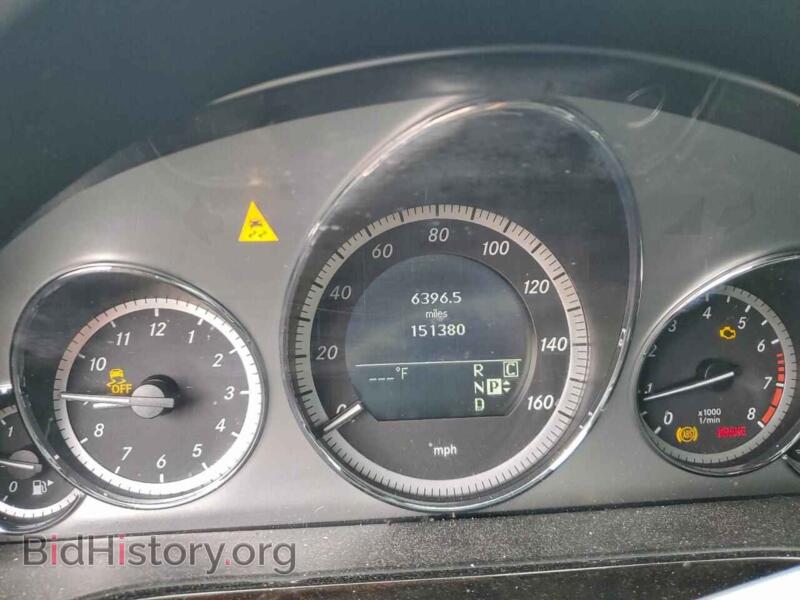 2010 Mercedes-Benz E-CLASS (VIN WDDHF8HB4AA061486) — photo 9 of 13