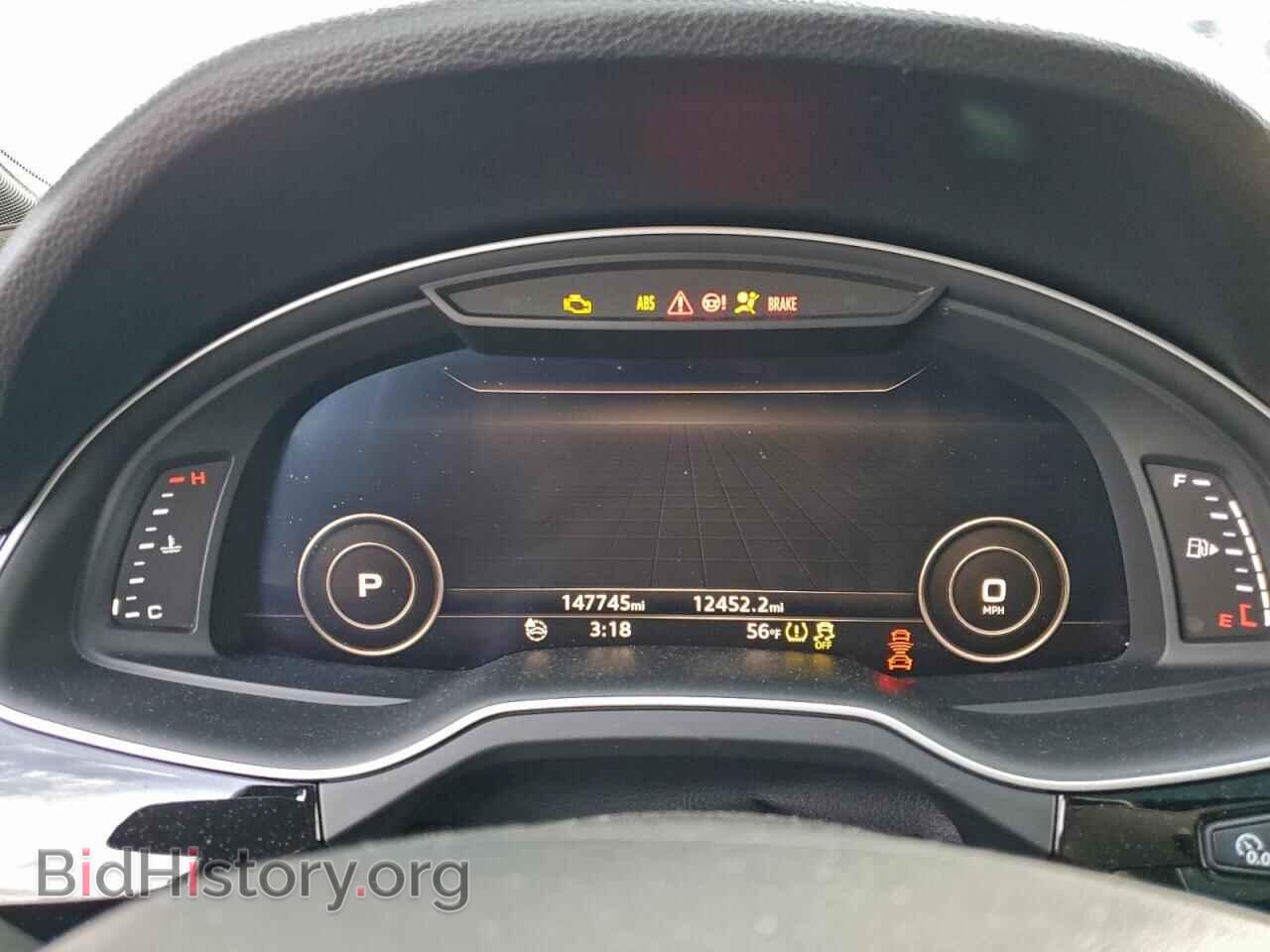 2017 AUDI Q7 - VIN: WA1VAAF73HD050628 - Фото 9