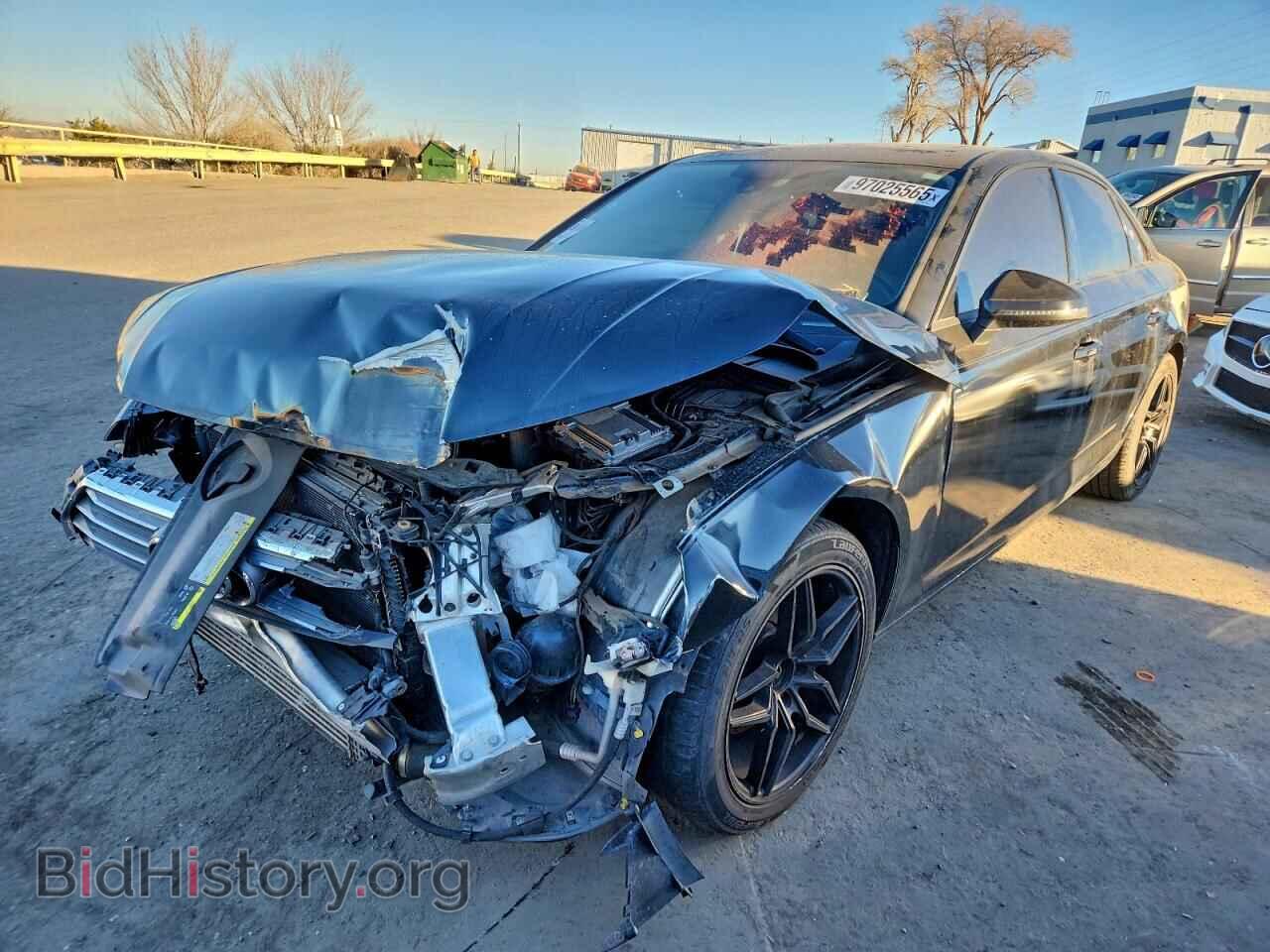 Photo WAUGMAF43HA079380 - AUDI A4 2017