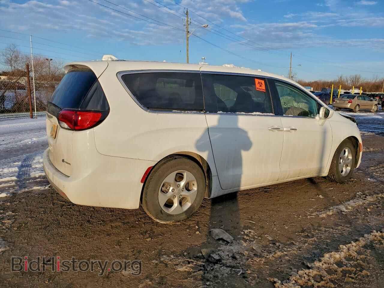 2018 CHRYSLER PACIFICA - VIN: 2C4RC1H76JR189184 - Фото 3
