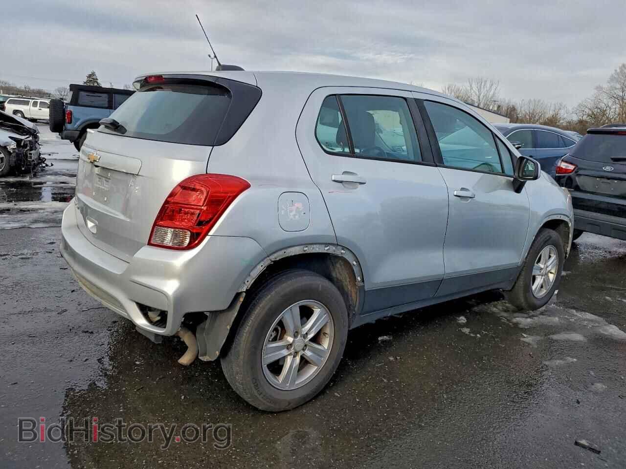 2017 CHEVROLET TRAX - VIN: 3GNCJNSB3HL215500 - Фото 3