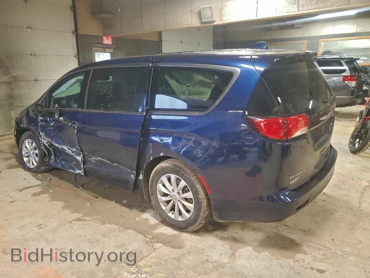 2017 CHRYSLER PACIFICA - VIN: 2C4RC1DG1HR634852 - Photo 2