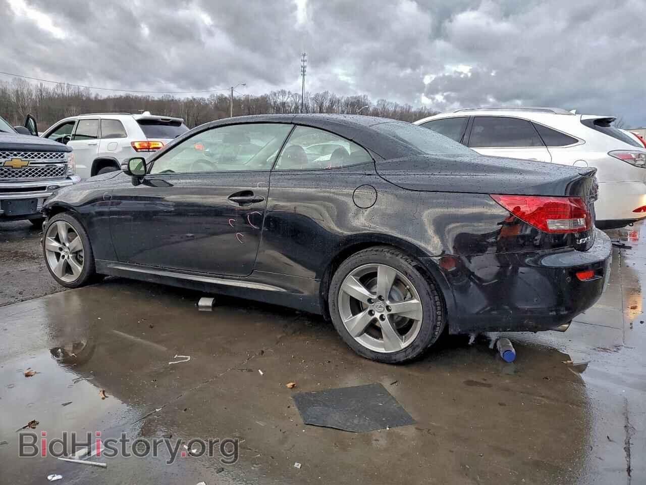 2010 LEXUS IS - VIN: JTHFF2C22A2509643 - Photo 2