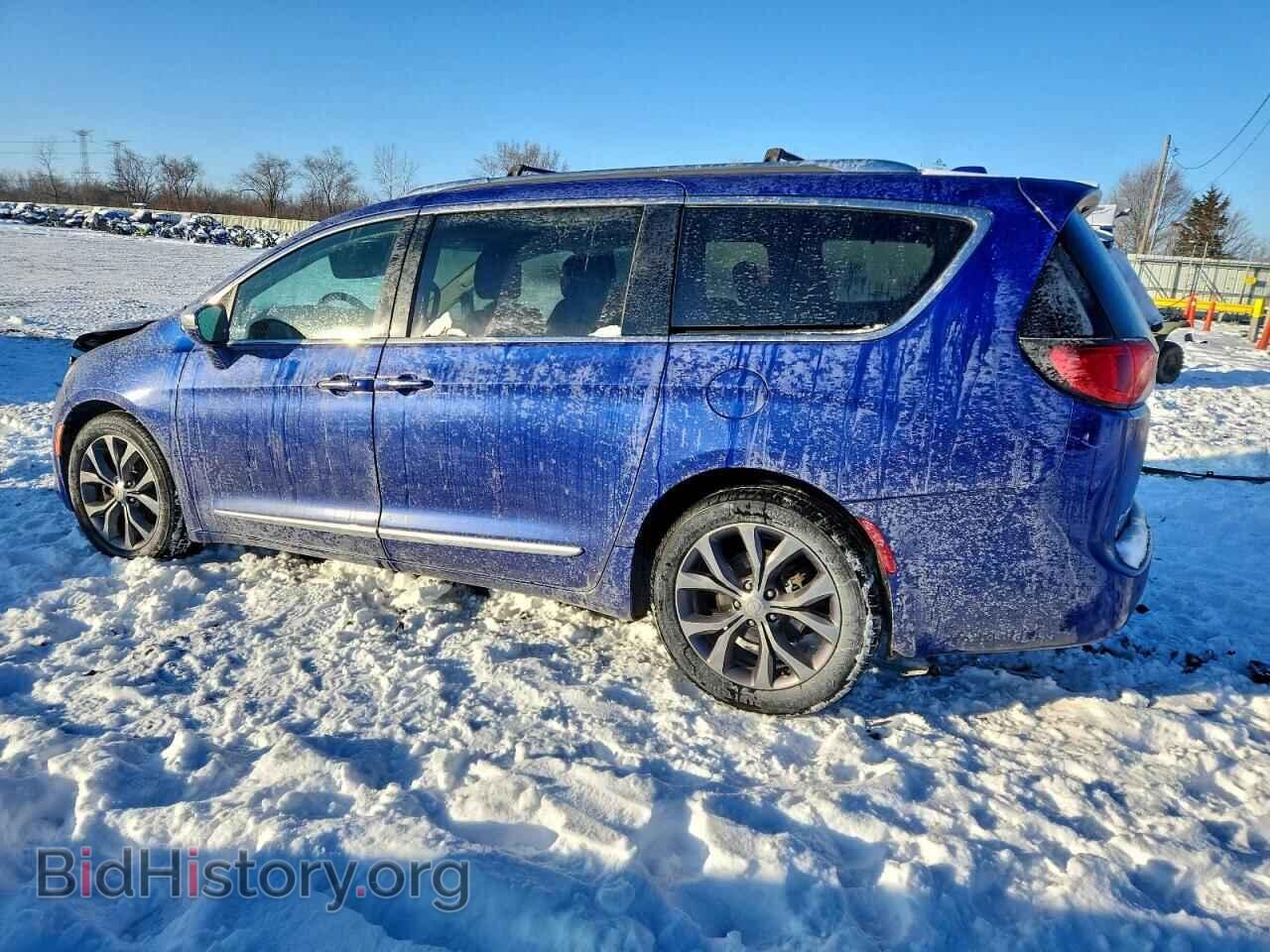 2019 CHRYSLER PACIFICA - VIN: 2C4RC1GG8KR708237 - Фото 2