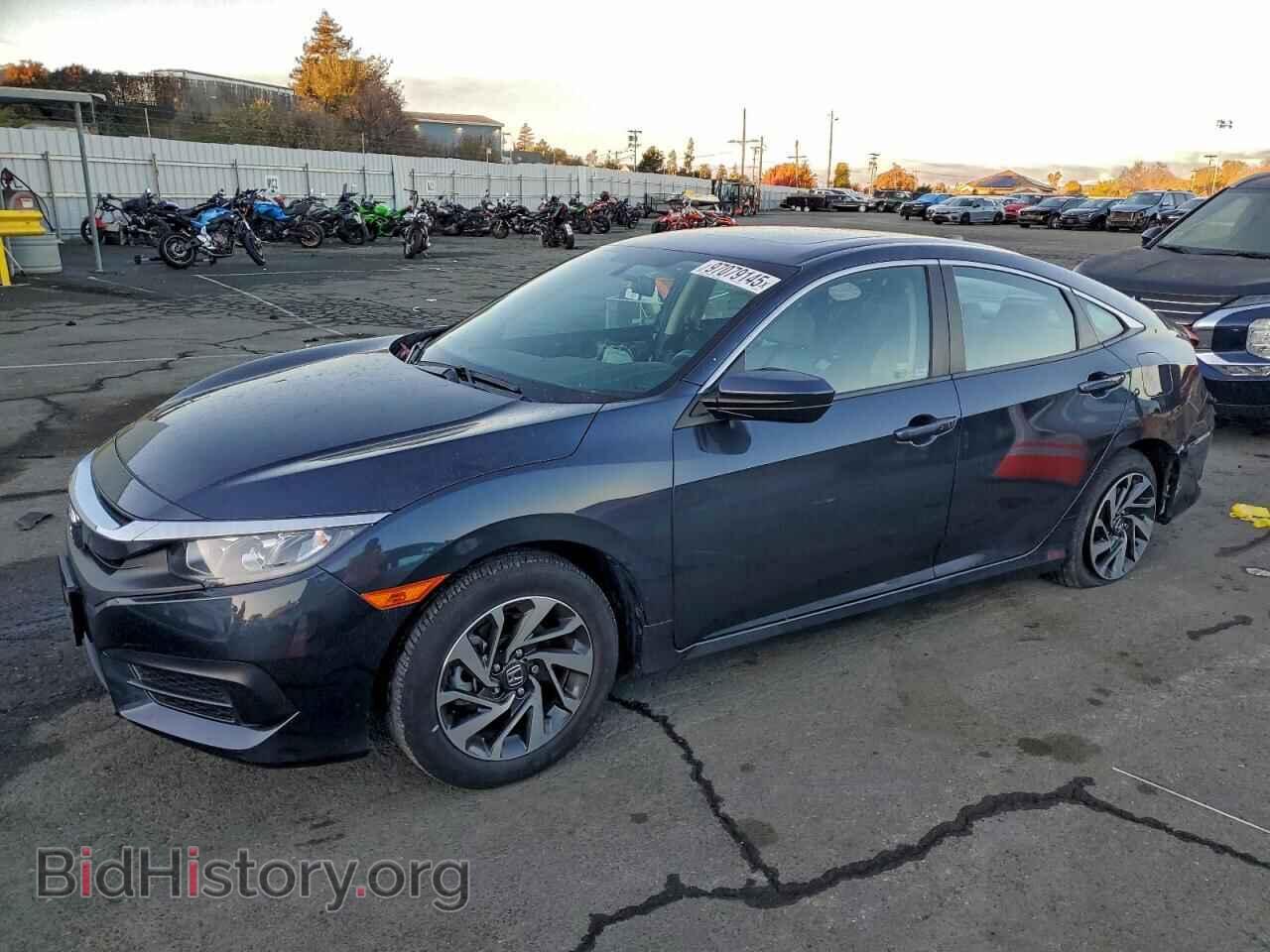 Фотография 2HGFC2F71JH524256 - HONDA CIVIC 2018