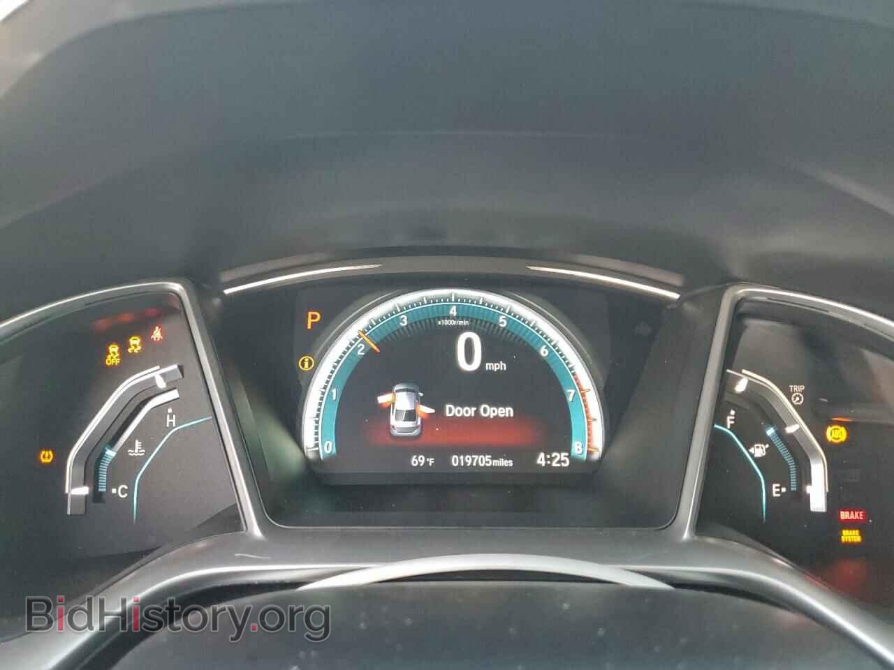 2018 HONDA CIVIC - VIN: 2HGFC2F71JH524256 - Фото 9