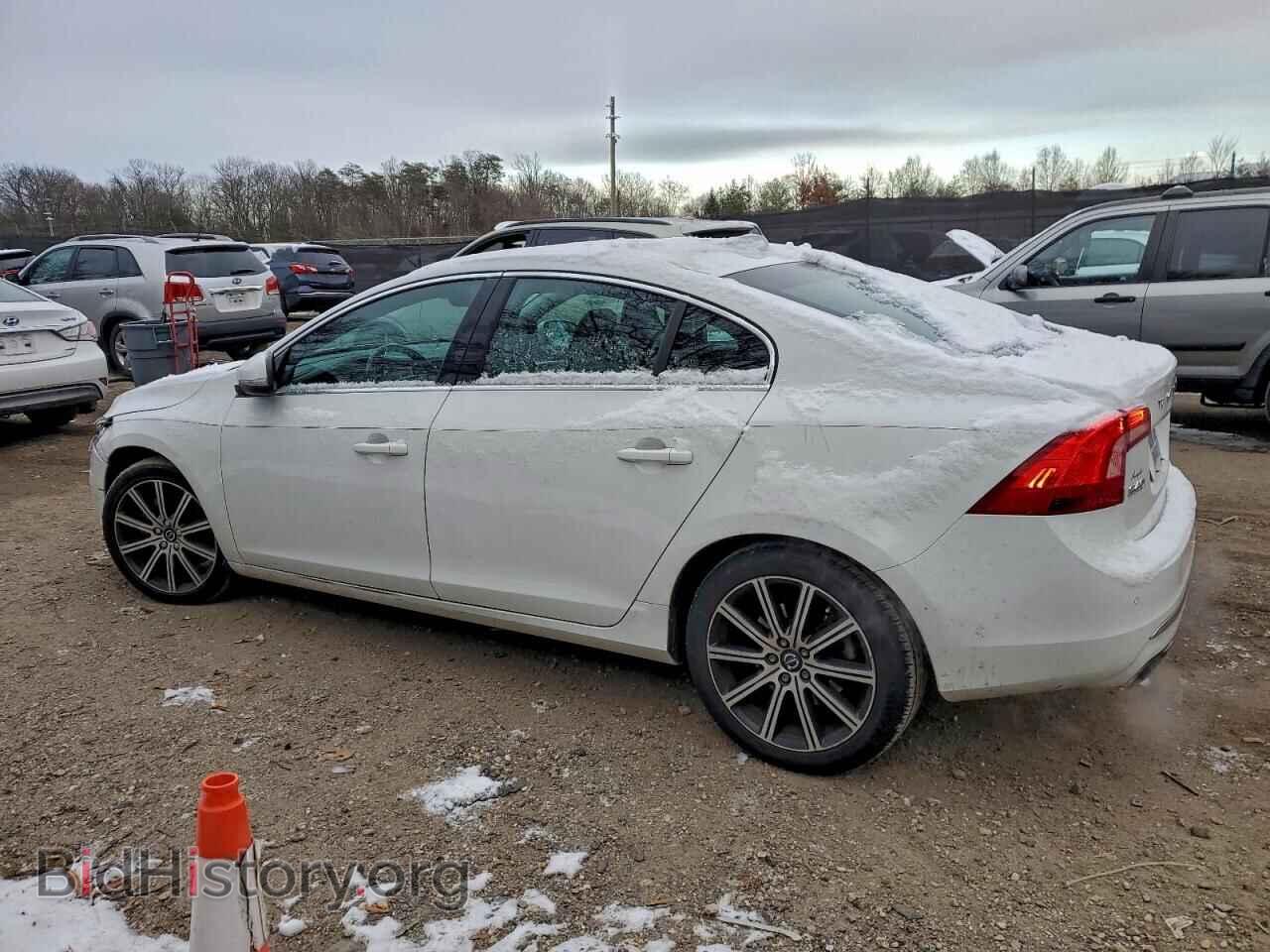 2017 VOLVO S60 - VIN: LYV402TK1HB126716 - Фото 2