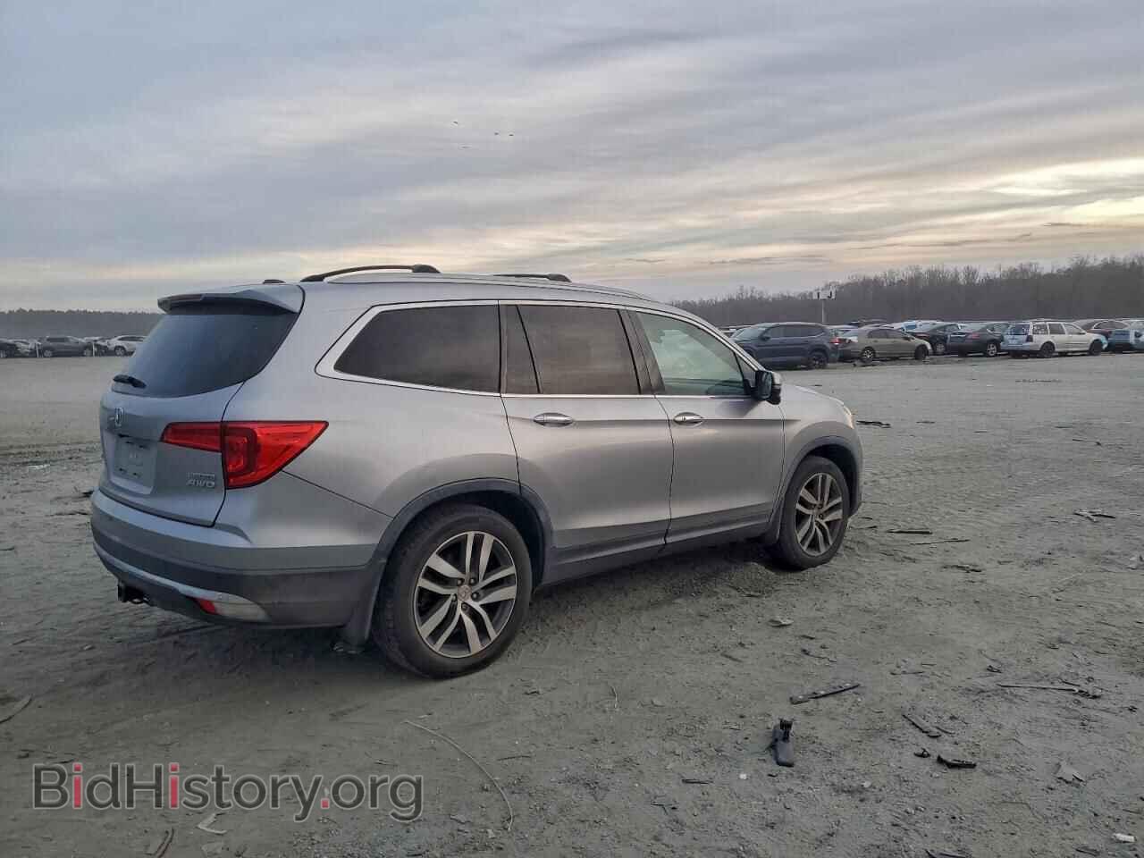 2016 HONDA PILOT - VIN: 5FNYF6H95GB058964 - Фото 3