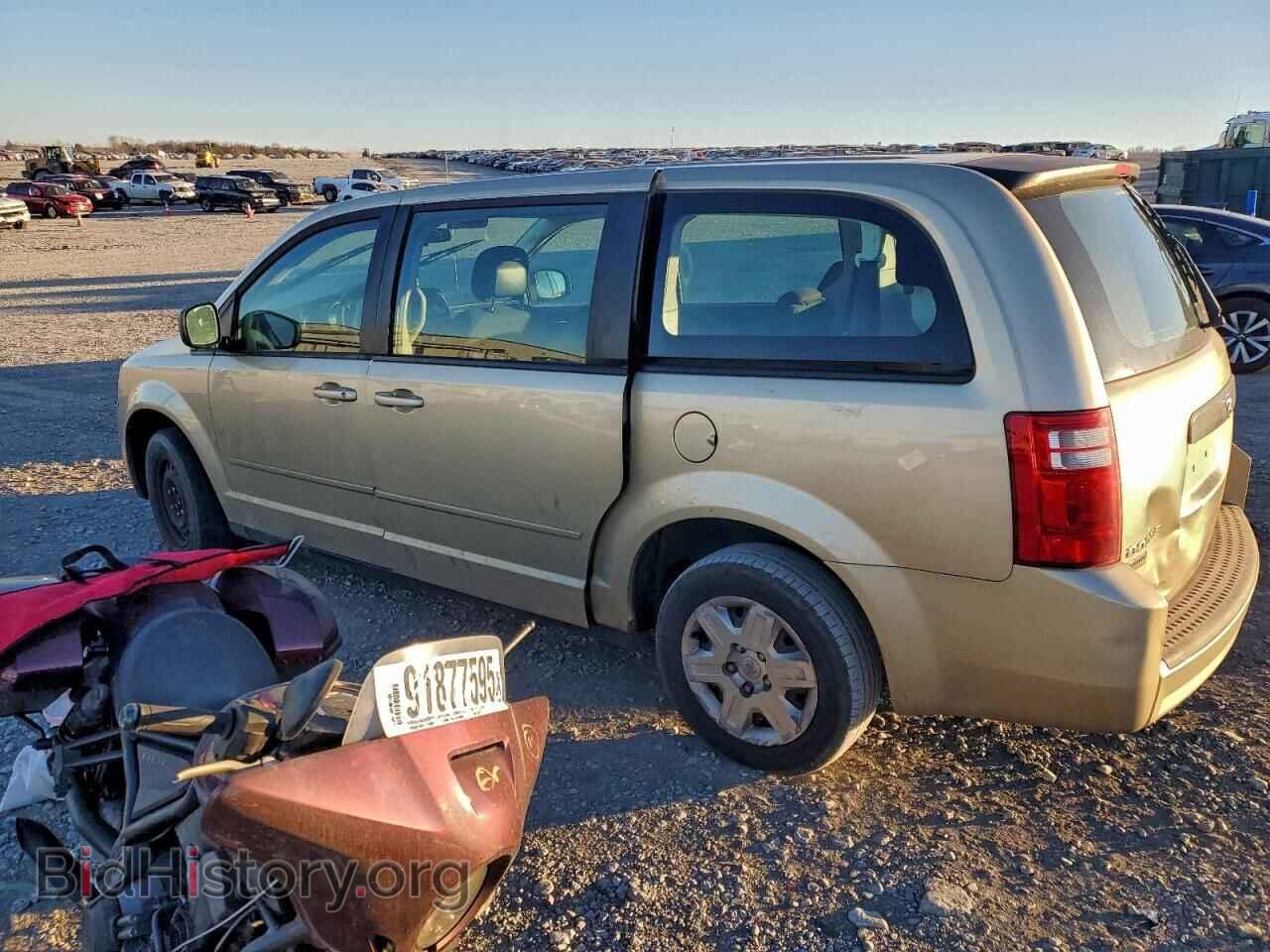 2010 DODGE CARAVAN - VIN: 2D4RN4DE8AR372816 - Photo 2
