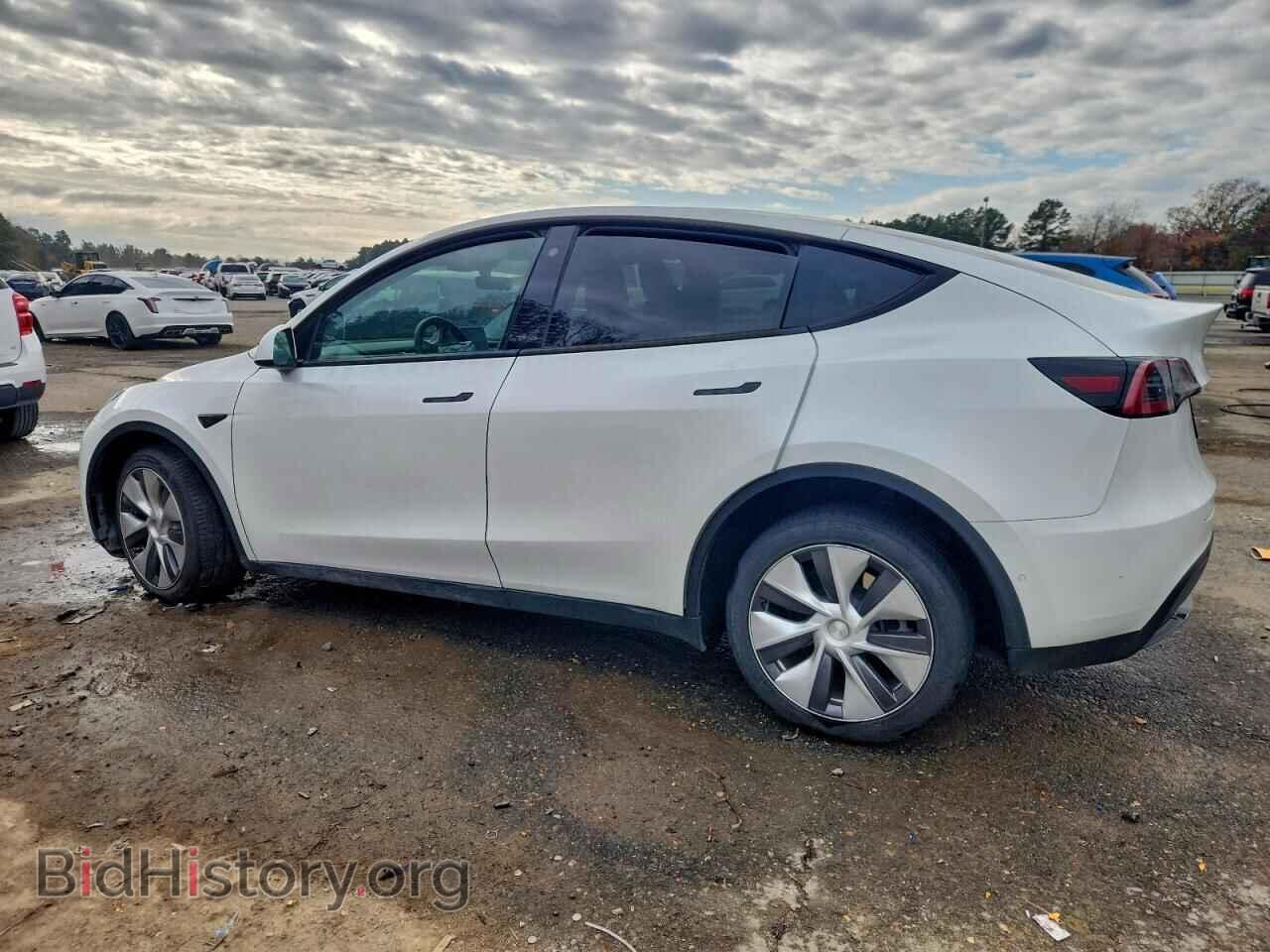 2022 TESLA MODEL Y - VIN: 7SAYGDEE7NA017560 - Фото 2