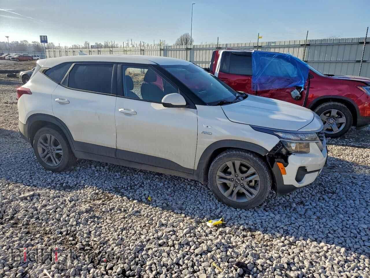 2021 KIA SELTOS - VIN: KNDEPCAA9M7105014 - Фото 4