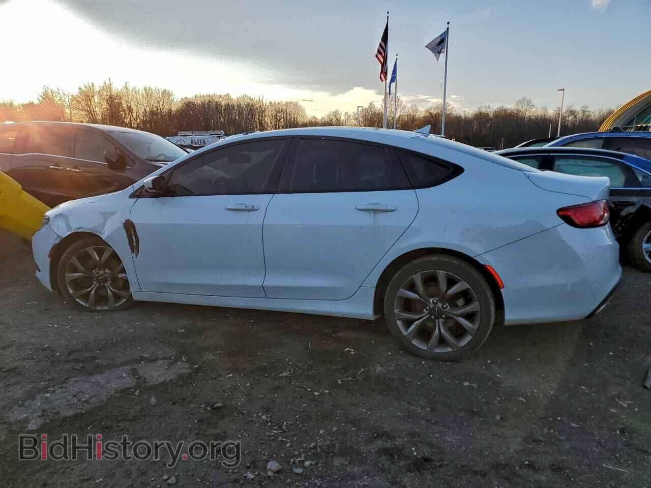 2016 CHRYSLER 200 - VIN: 1C3CCCDG3GN163160 - Фото 2