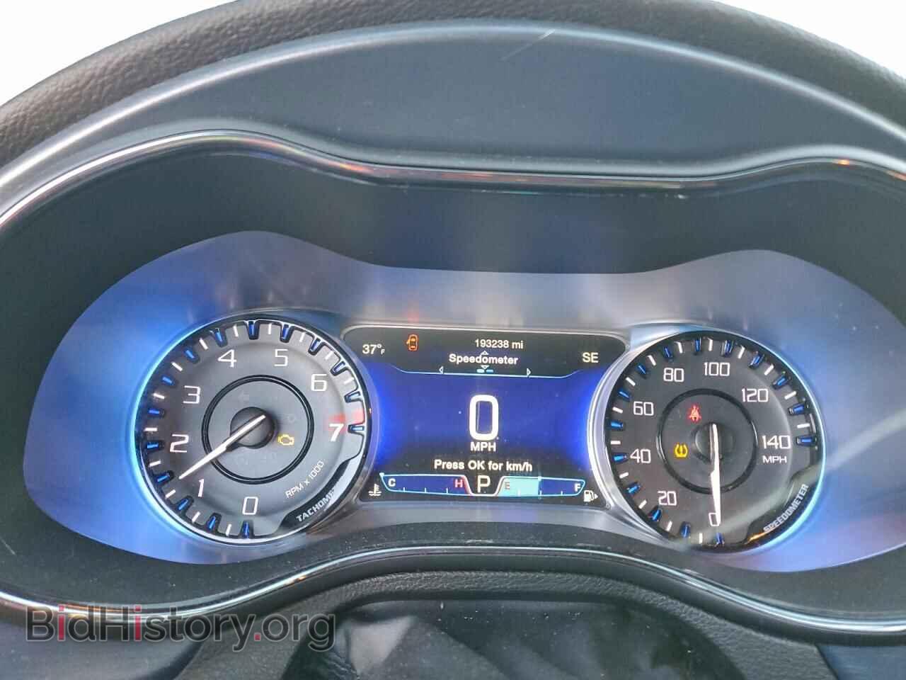 2016 CHRYSLER 200 - VIN: 1C3CCCDG3GN163160 - Фото 9