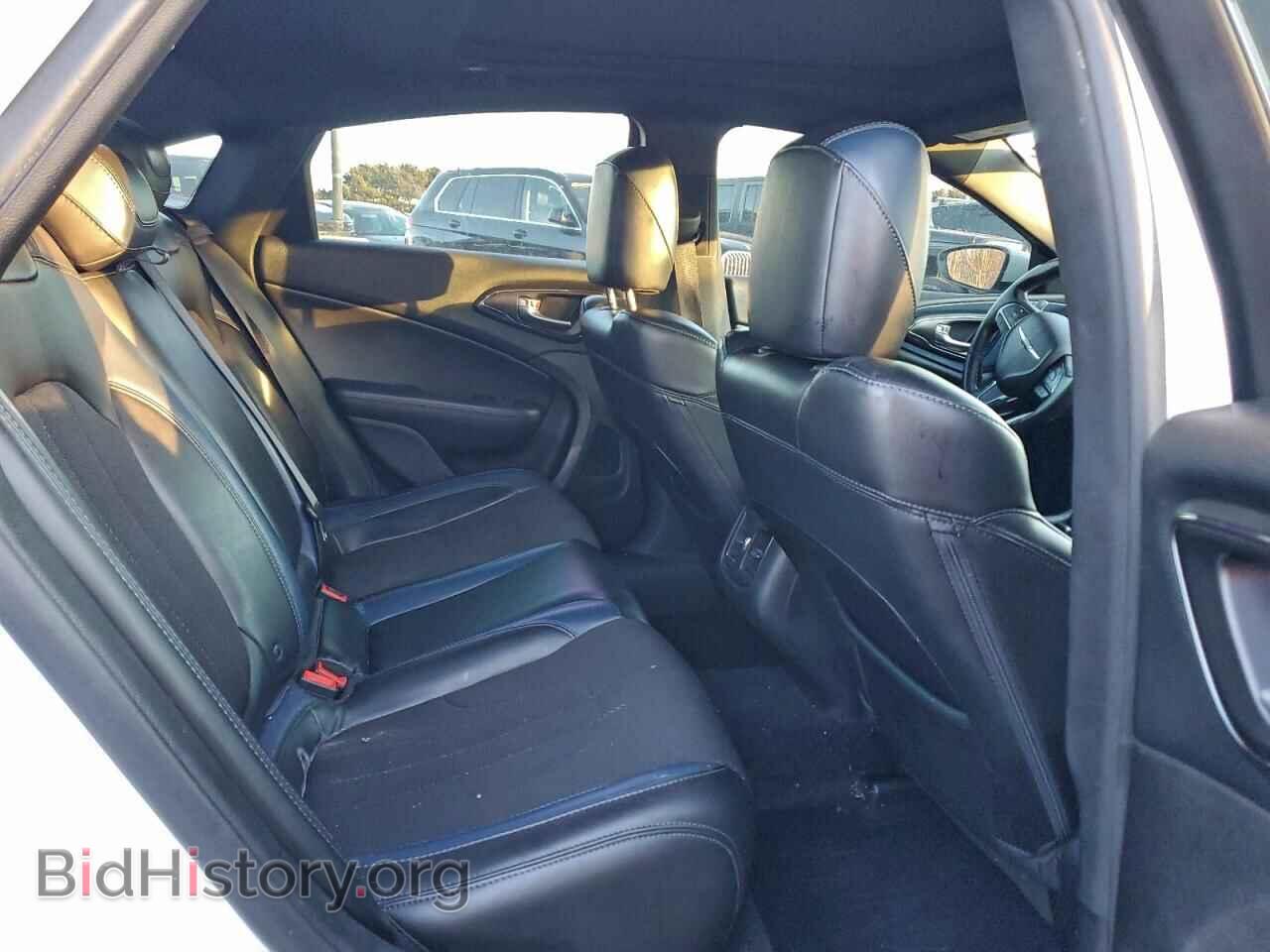 2016 CHRYSLER 200 - VIN: 1C3CCCDG3GN163160 - Фото 10