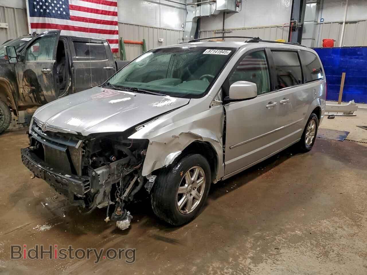 Photo 2A4RR5D14AR113593 - CHRYSLER MINIVAN 2010