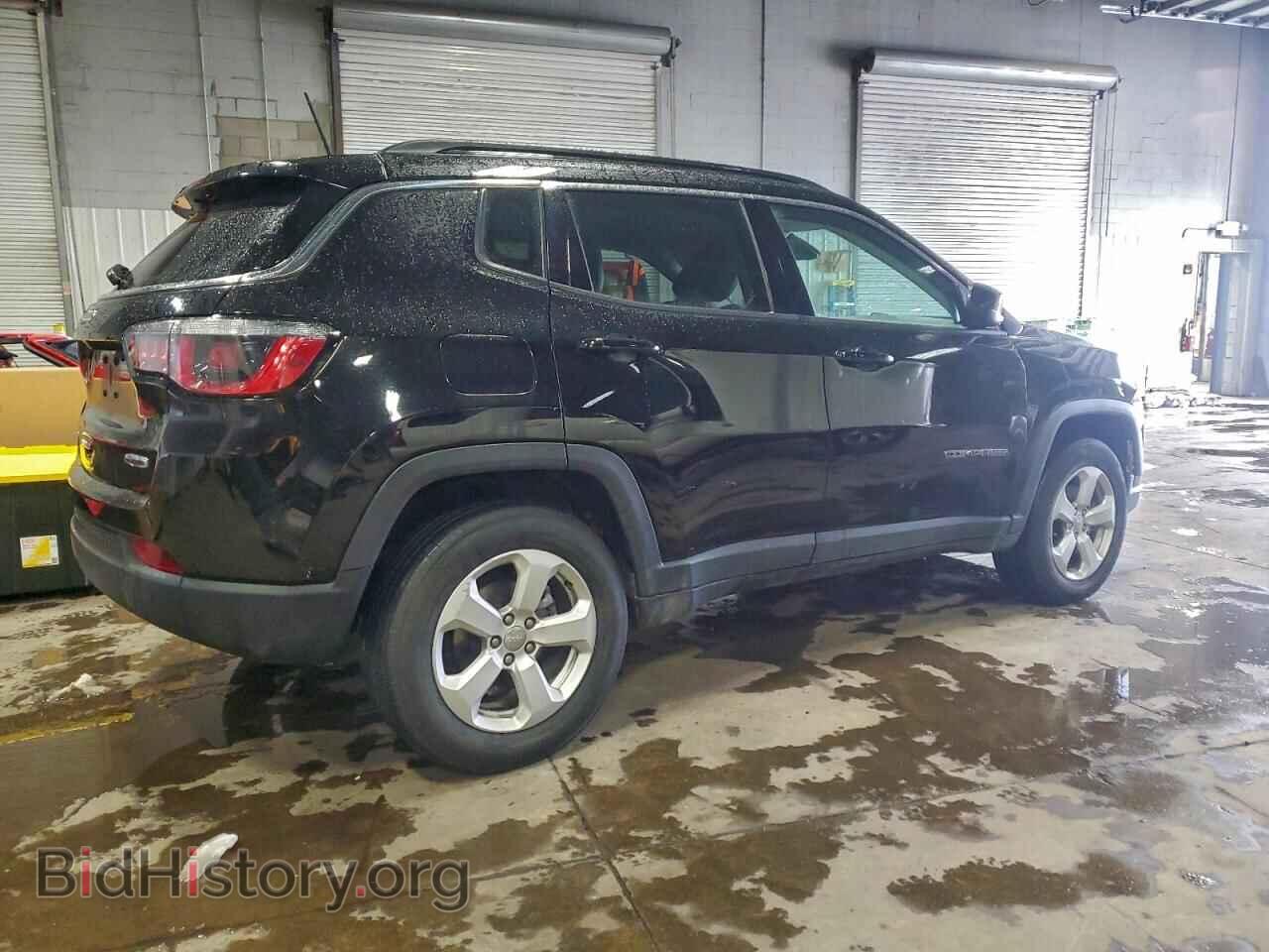 2018 JEEP COMPASS - VIN: 3C4NJDBB2JT191255 - Фото 3