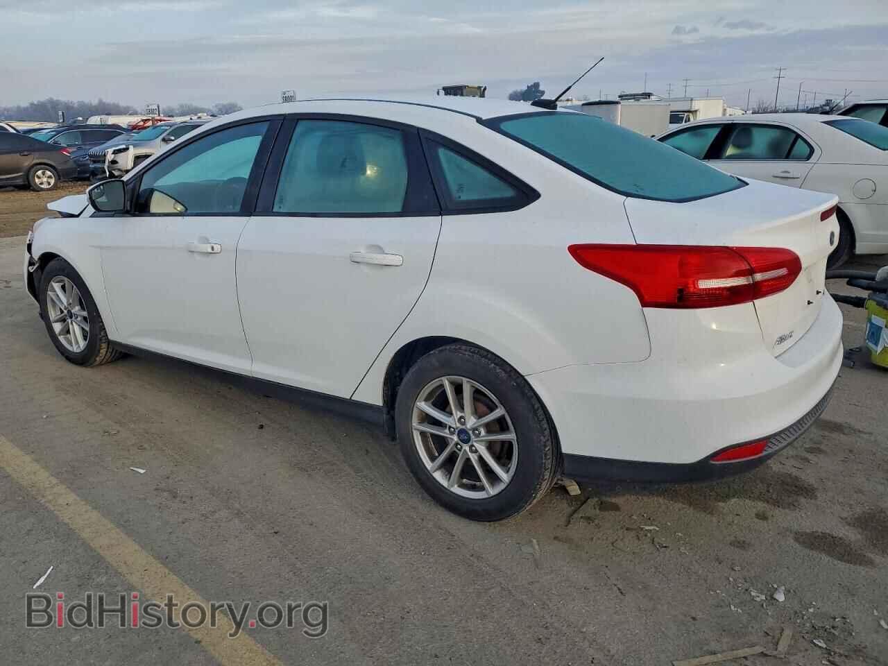 2017 FORD FOCUS - VIN: 1FADP3F2XHL319266 - Фото 2