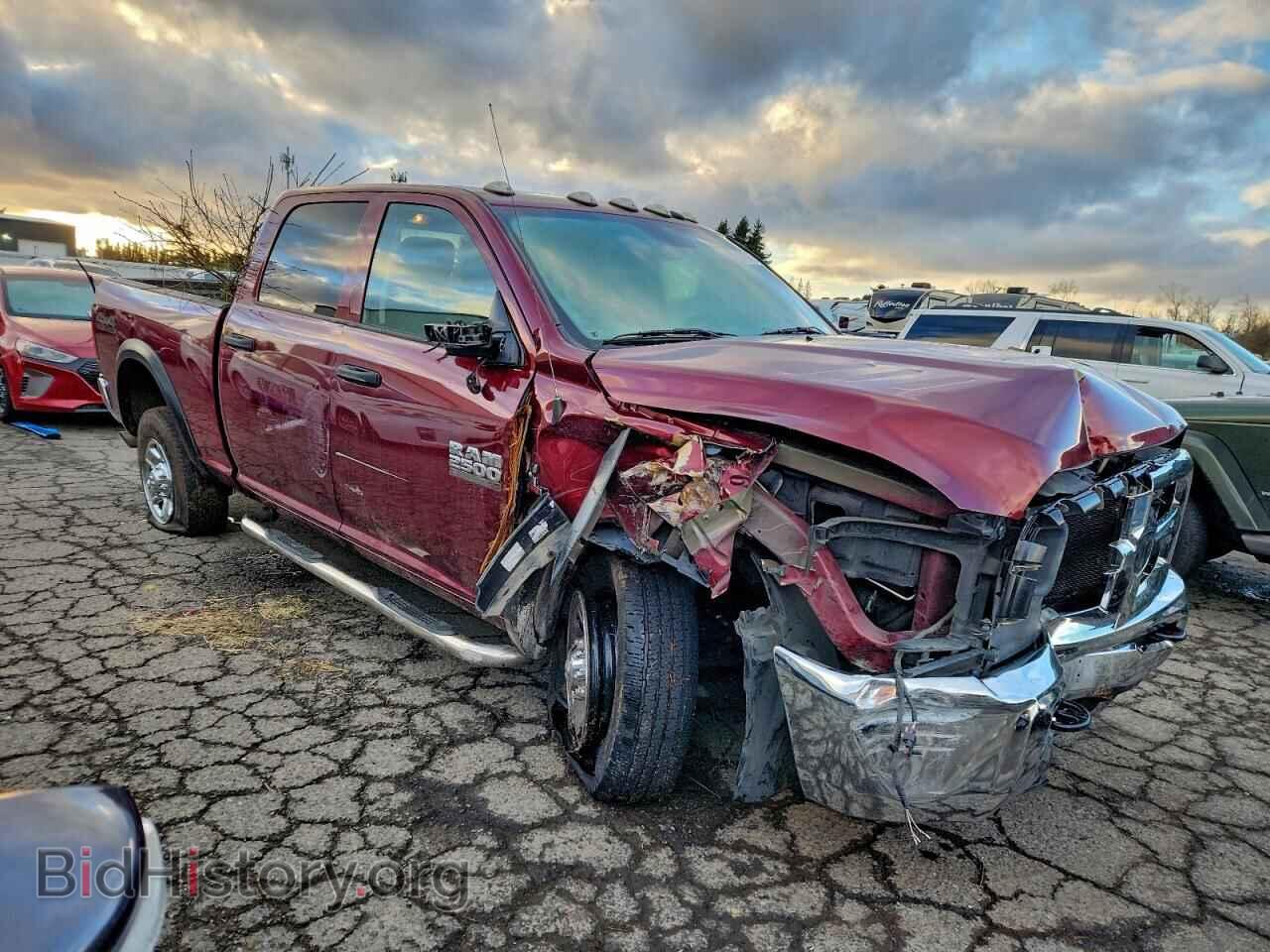 2018 RAM All Models - VIN: 3C6UR5CL4JG337544 - Photo 4