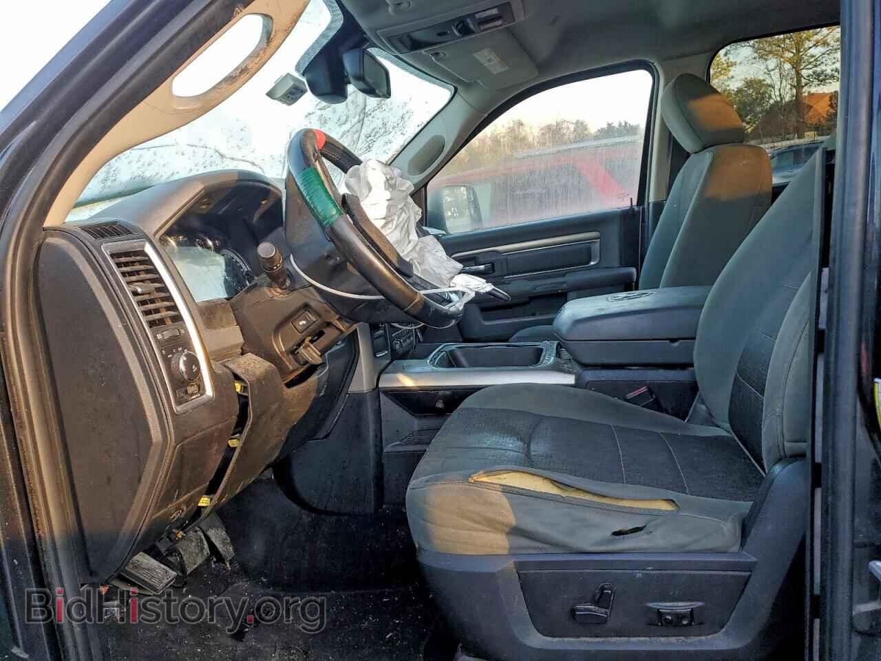 2017 RAM All Models - VIN: 3C6UR5MLXHG589419 - Photo 8
