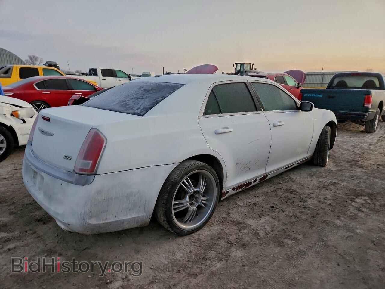 2014 CHRYSLER 300 - VIN: 2C3CCARG4EH211767 - Фото 3