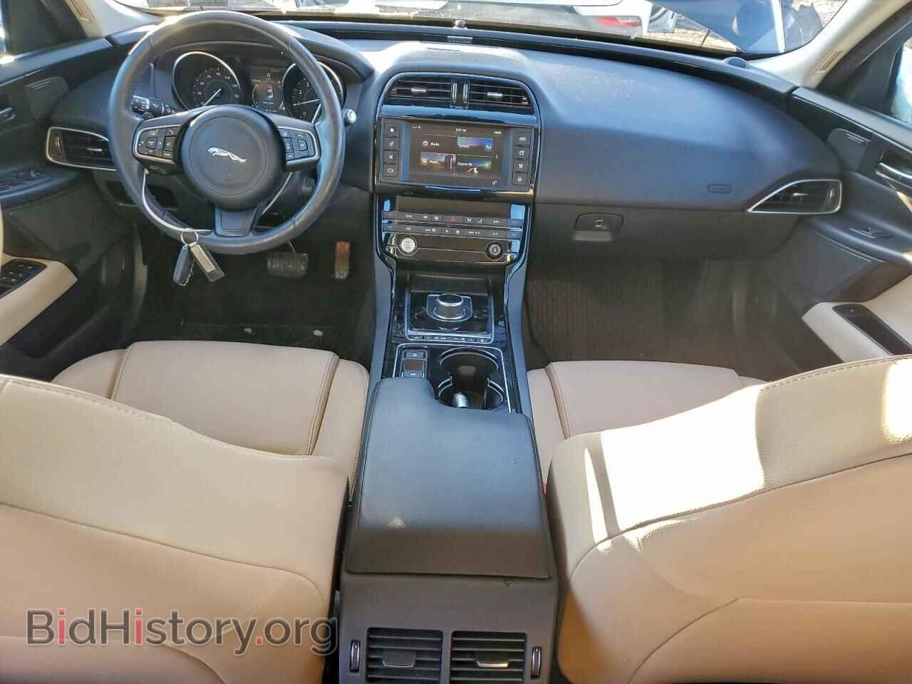 2017 JAGUAR XE - VIN: SAJAD4BG4HA965378 - Фото 8
