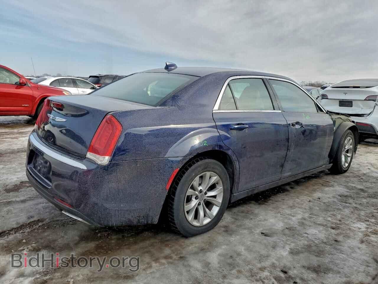 2016 CHRYSLER 300 - VIN: 2C3CCAAG1GH208243 - Фото 3