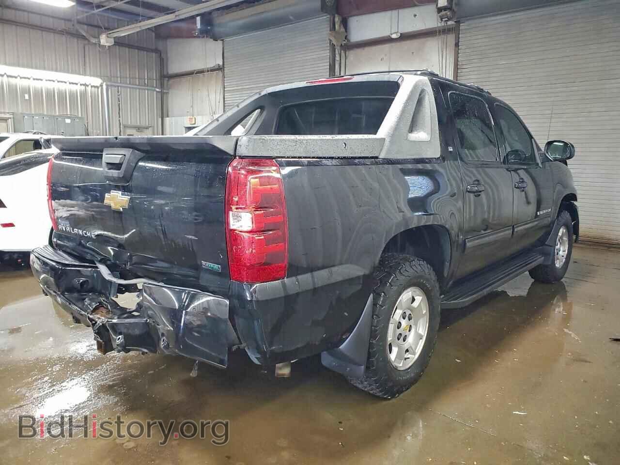 2011 CHEVROLET AVALANCHE - VIN: 3GNTKFE35BG235481 - Фото 3