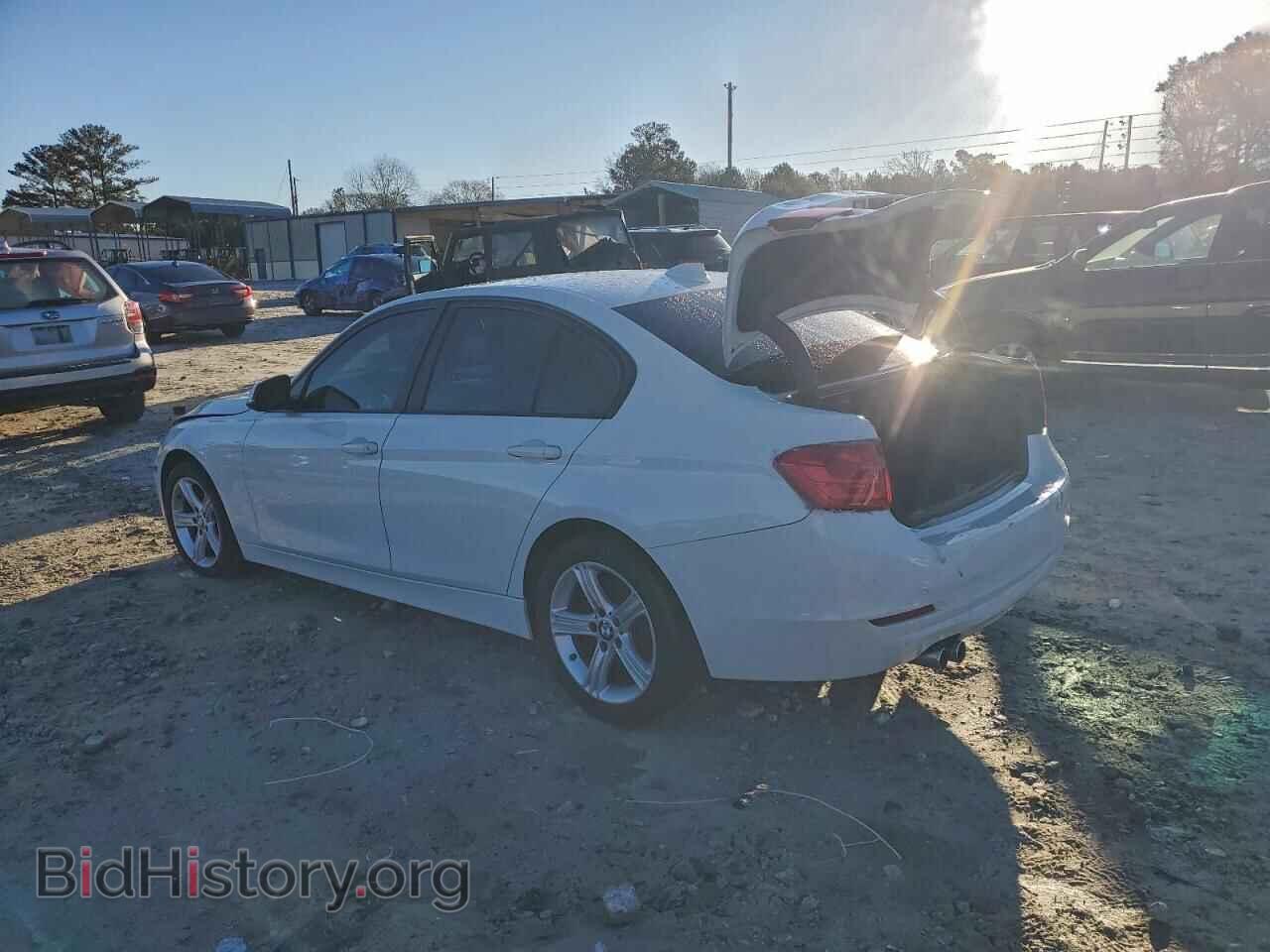 2013 BMW 3 SERIES - VIN: WBA3A5G59DNP25689 - Фото 2