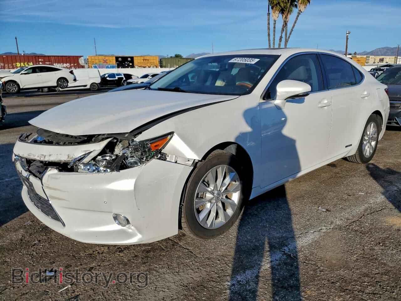 Фотография JTHBW1GG4E2055223 - LEXUS ES300 2014
