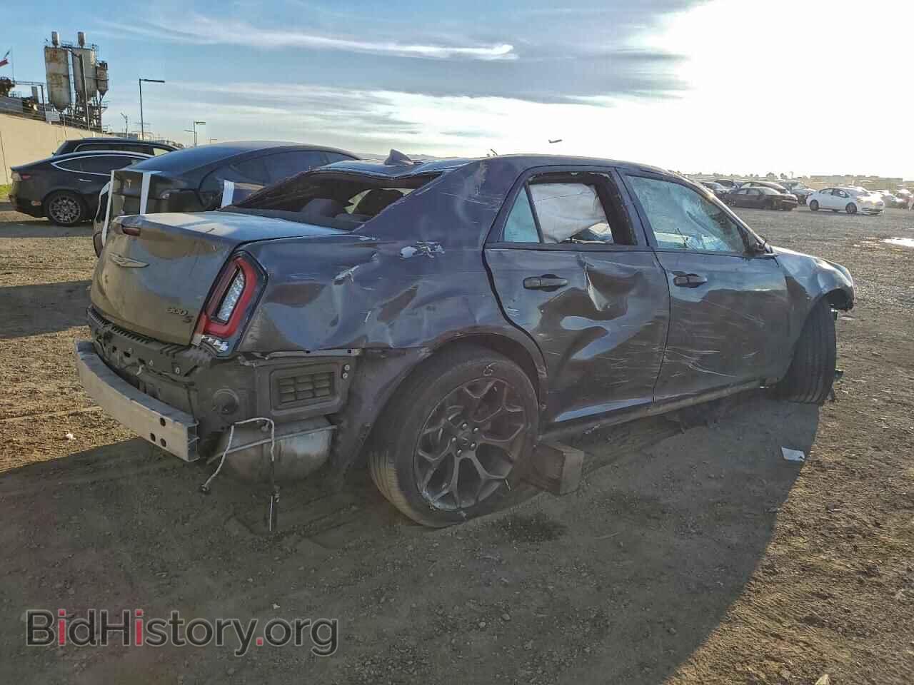 2017 CHRYSLER 300 - VIN: 2C3CCABG1HH621683 - Фото 3