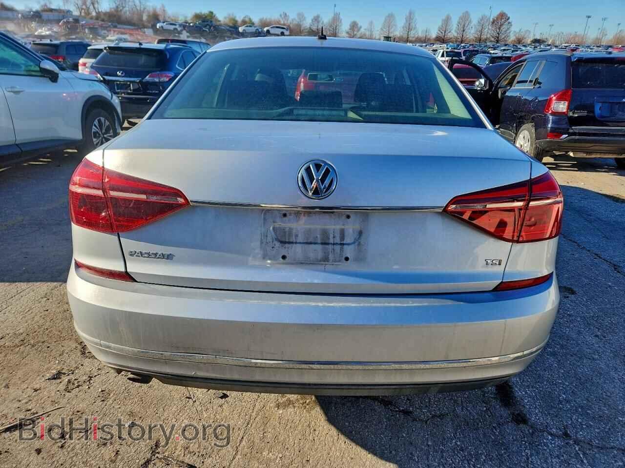 2017 VOLKSWAGEN PASSAT - VIN: 1VWAT7A38HC031825 - Фото 6