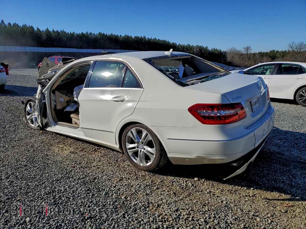 2011 MERCEDES-BENZ E-CLASS - VIN: WDDHF5GB8BA467353 - Фото 2