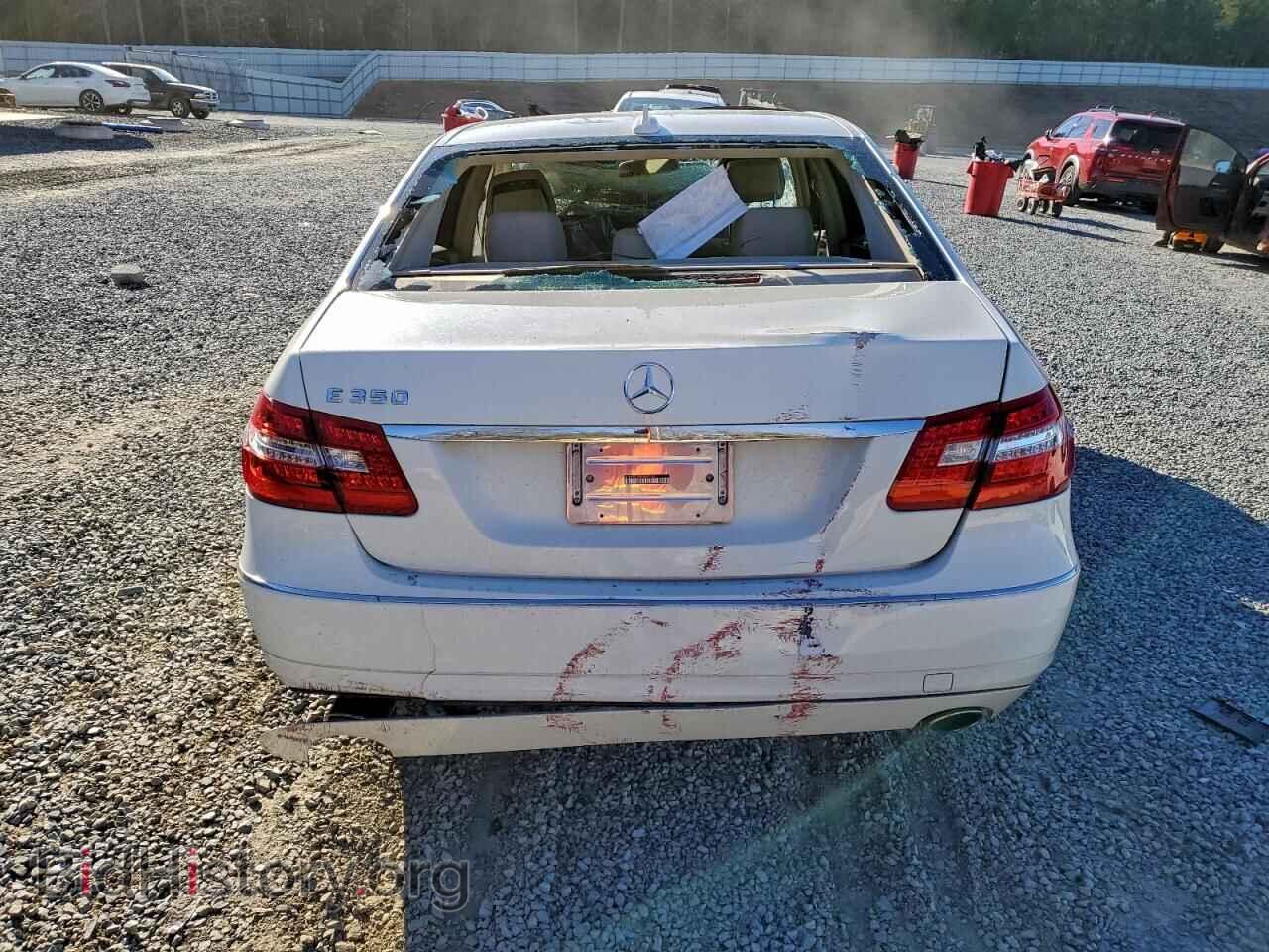 2011 MERCEDES-BENZ E-CLASS - VIN: WDDHF5GB8BA467353 - Фото 6