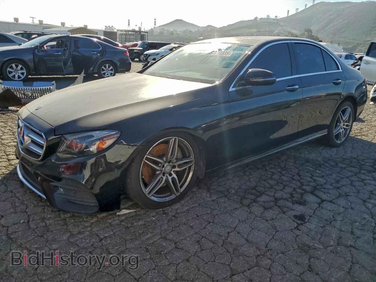 Photo WDDZF4JB8HA106009 - MERCEDES-BENZ E-CLASS 2017