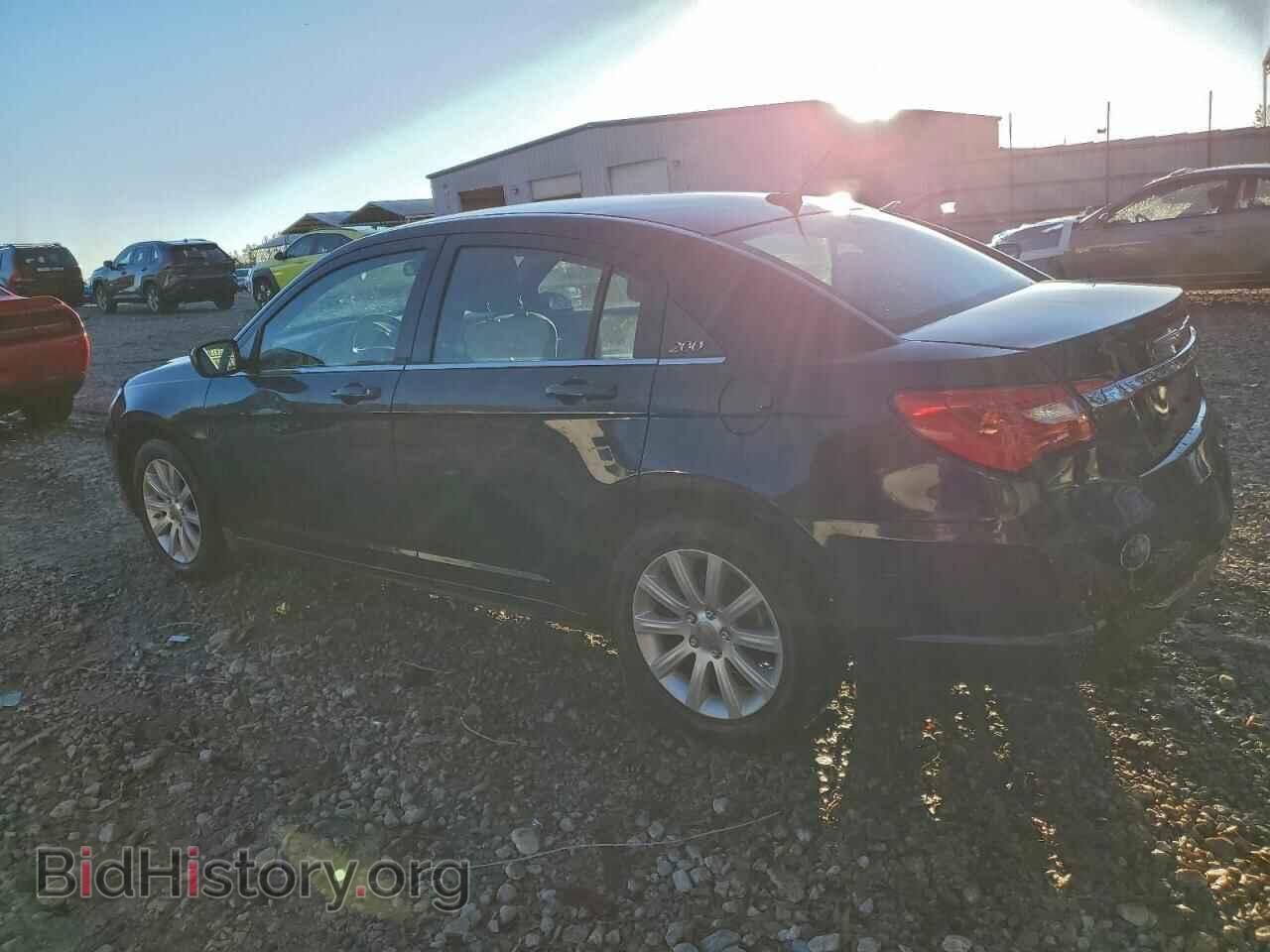 2013 CHRYSLER 200 - VIN: 1C3CCBBB8DN595806 - Photo 2