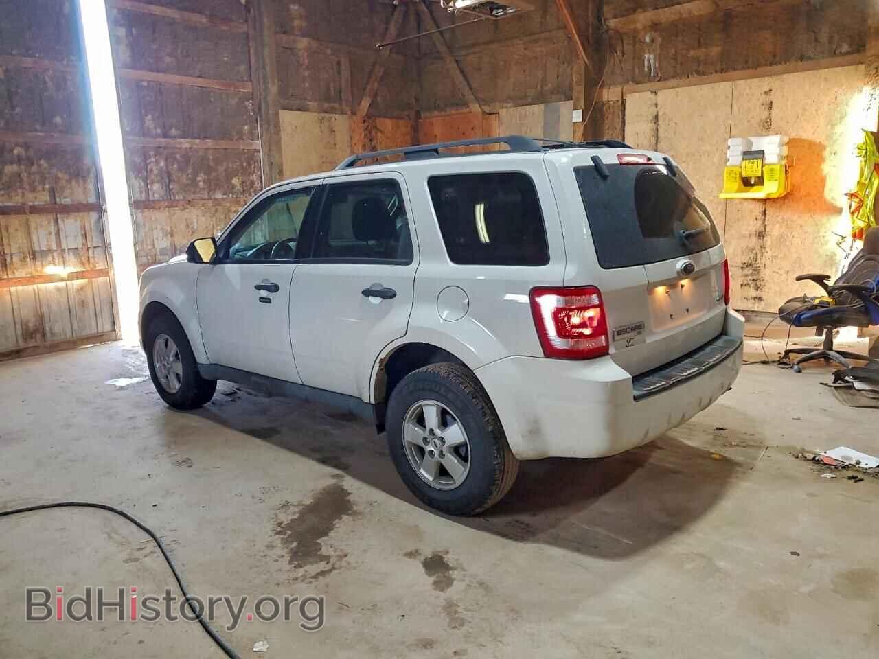 2009 FORD ESCAPE - VIN: 1FMCU93G89KD05502 - Фото 2